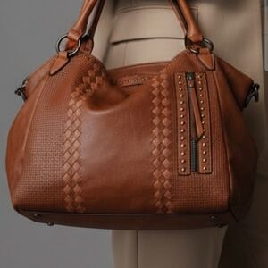 🔥Elegant Brown Leather Handbag Measures 18" Across